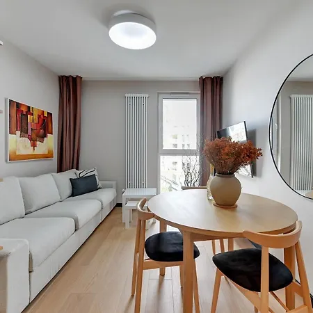 Luxury Aura 40 - 2 By Grand *